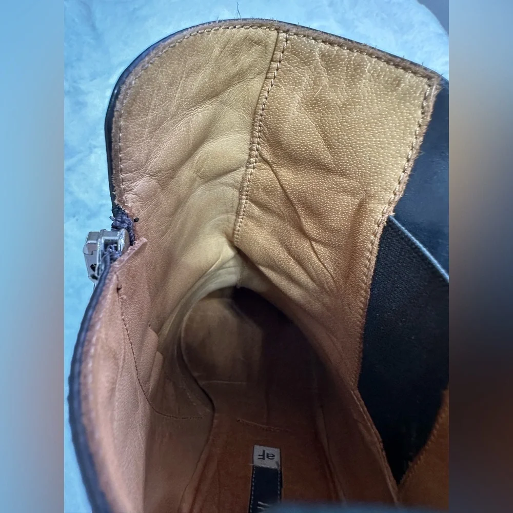 Alberto Fermani Black Leather Ankle Boots - Picture 7 of 15